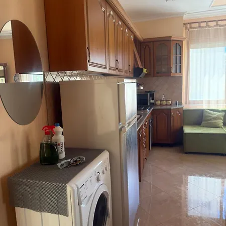 Apartment Seaview Golem *